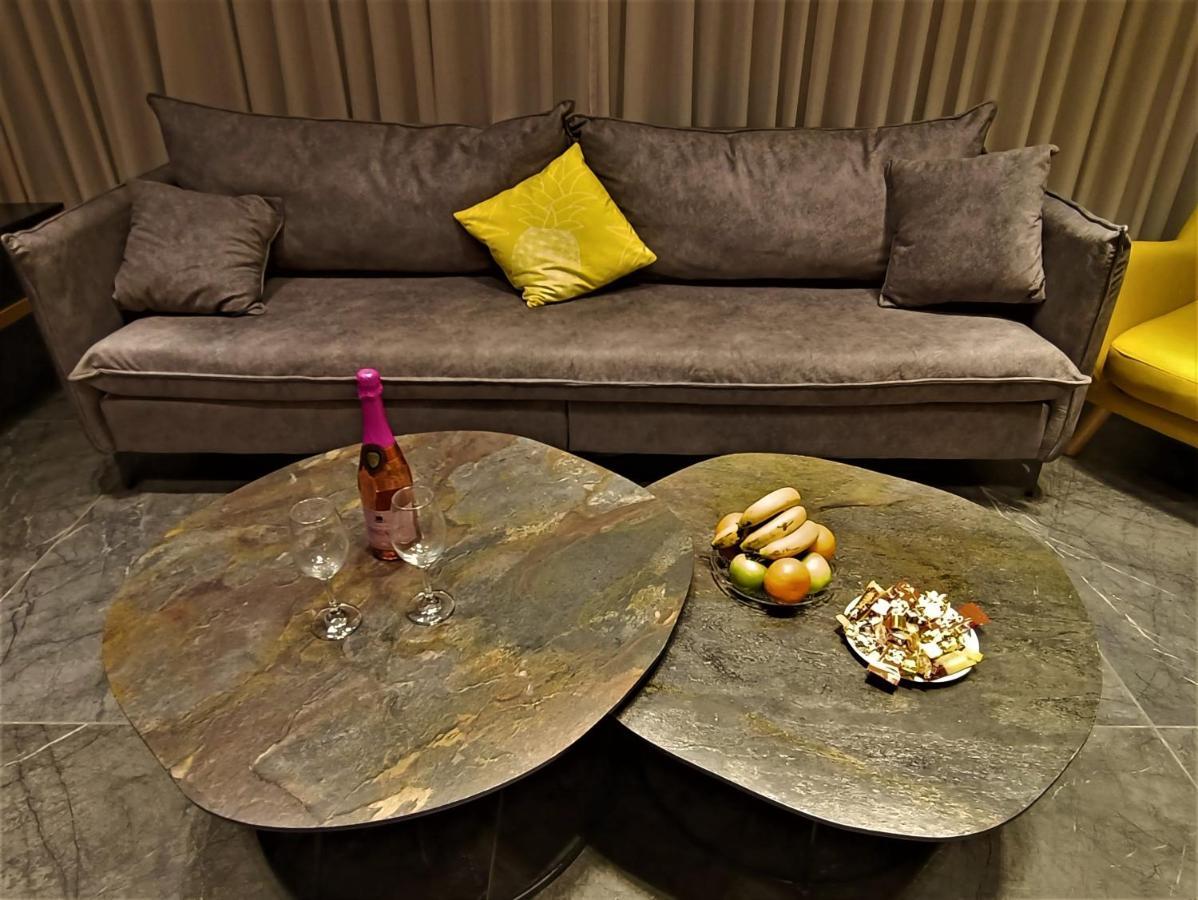 Luxury Aparment 5 Room 2 Minutes From The Beach Bat Jam Exteriér fotografie