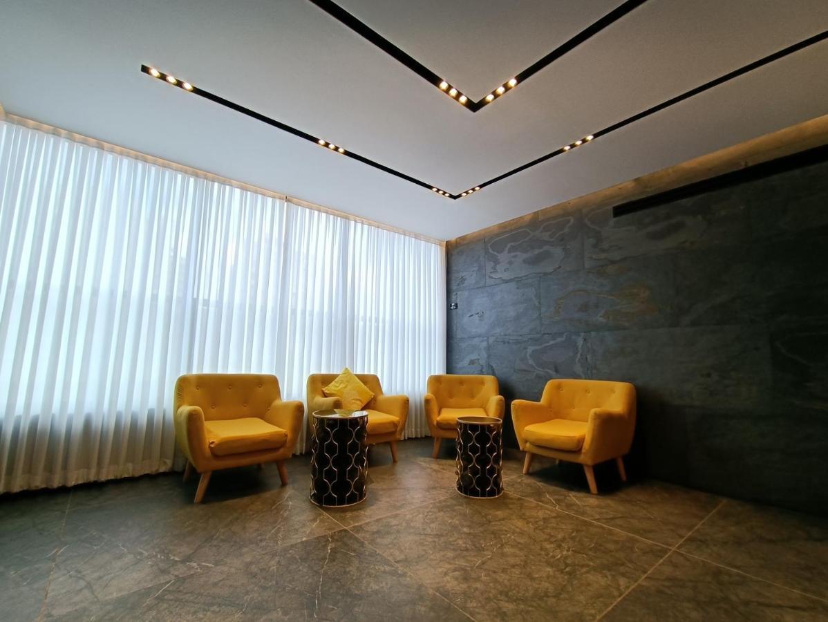 Luxury Aparment 5 Room 2 Minutes From The Beach Bat Jam Exteriér fotografie