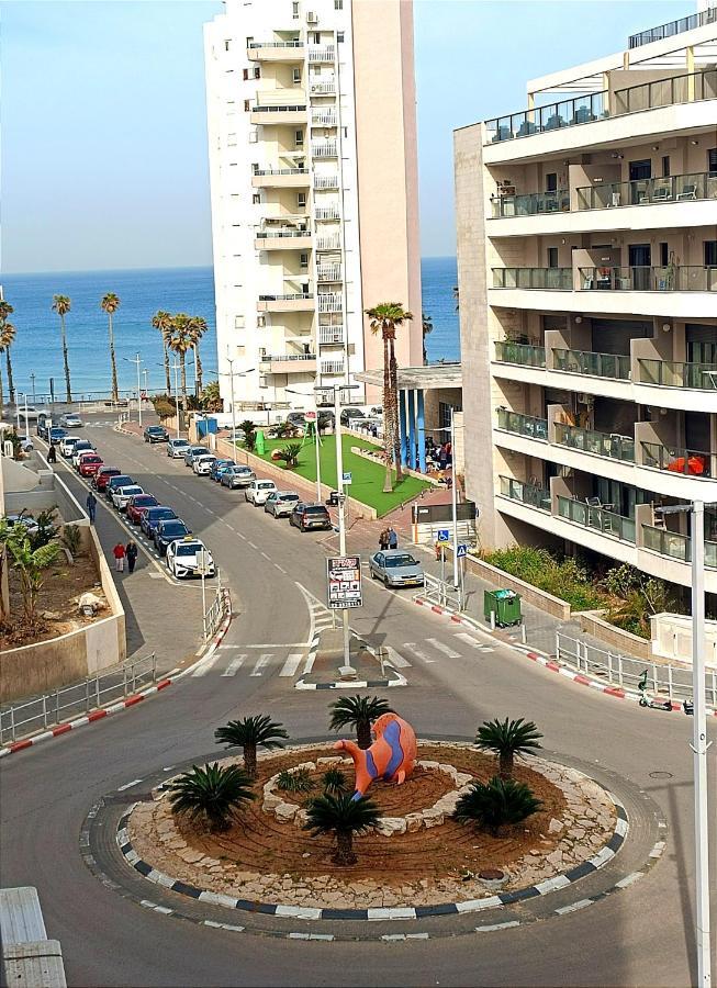 Luxury Aparment 5 Room 2 Minutes From The Beach Bat Jam Exteriér fotografie